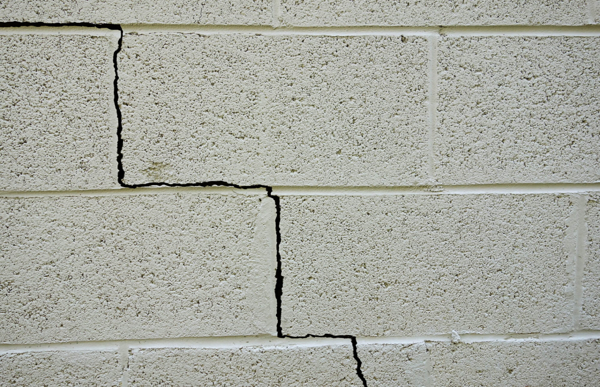 how-to-fix-diagonal-cracks-on-your-home-foundation-tv-acres